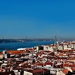Casa de hóspedes Solar Dos Mouros 4*