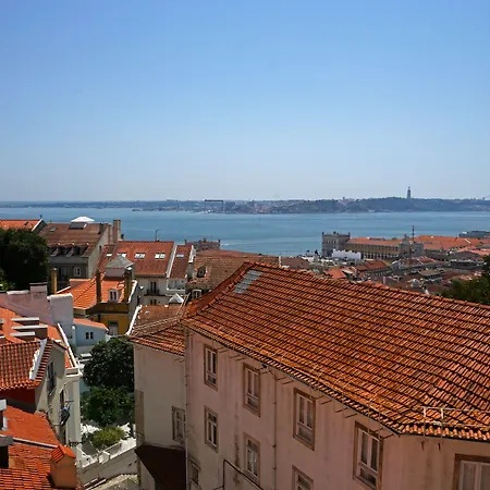 Solar Dos Mouros بيت ضيافة Lisboa