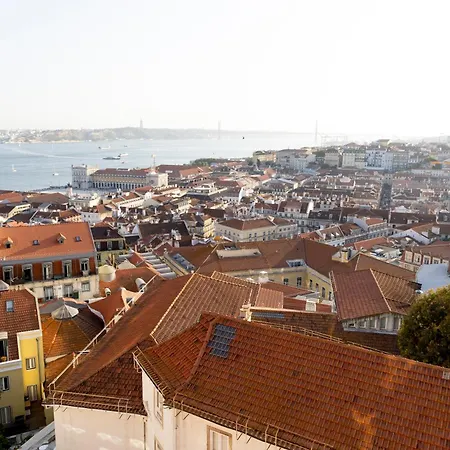 Solar Dos Mouros بيت ضيافة Lisboa