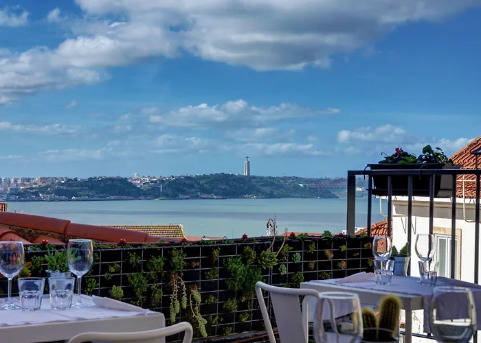 Solar Dos Mouros Pensión Lisboa