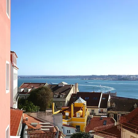 Solar Dos Mouros Otel
