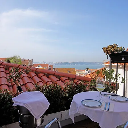 Solar Dos Mouros Otel Lisboa