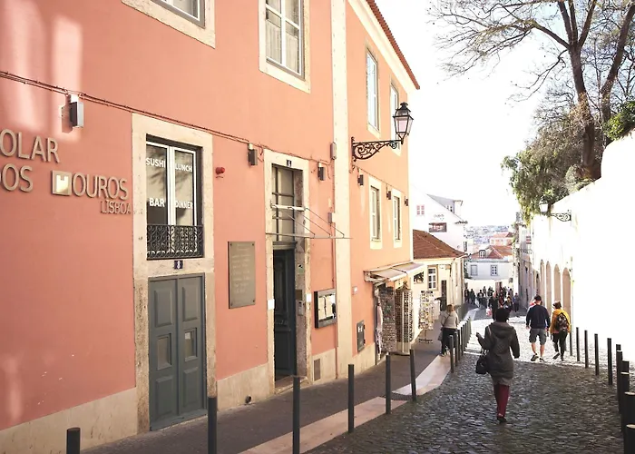 Solar Dos Mouros בית הארחה