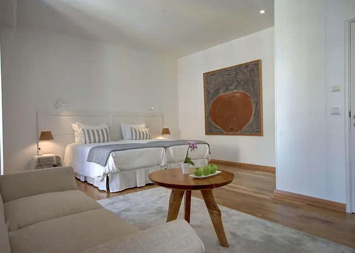 Solar Dos Mouros בית הארחה 4*